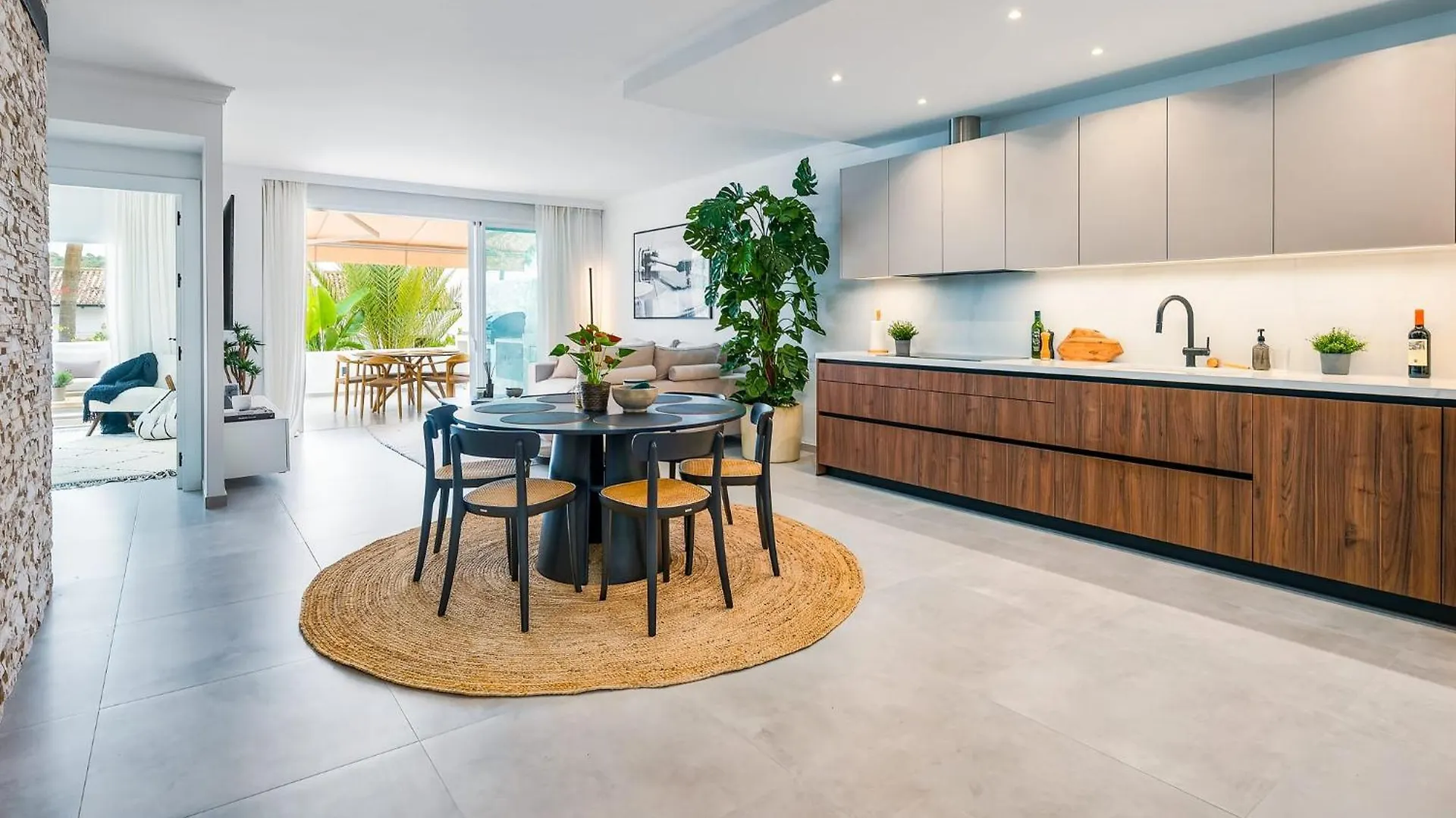 Lomas De La Quinta Modern Luxury Apartment Views Benahavis